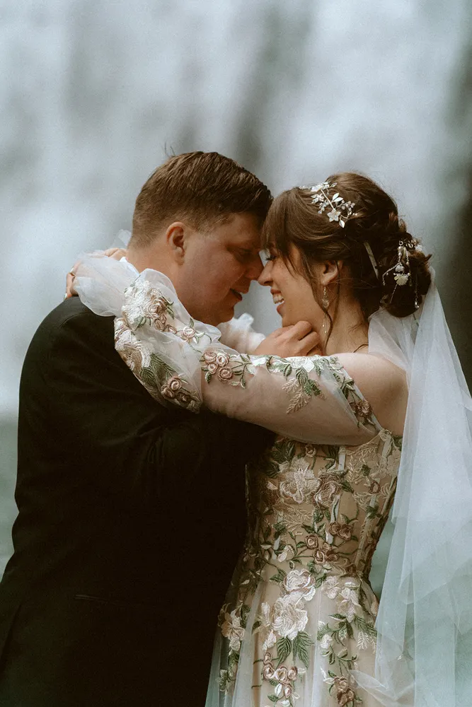A kiss beside the waterfall