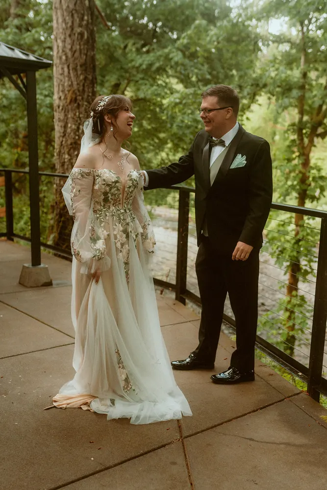 Amelia and David during their first look