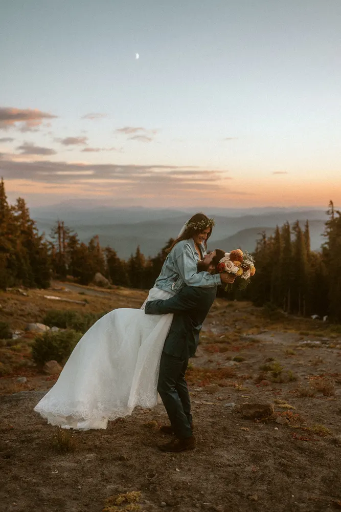 Sunset portraits on the mountain